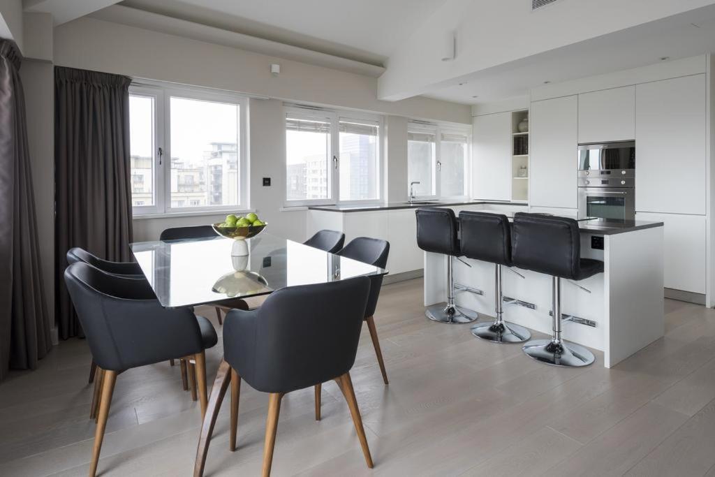 Buckingham Palace Residences By Aeria Apartments Londen Buitenkant foto