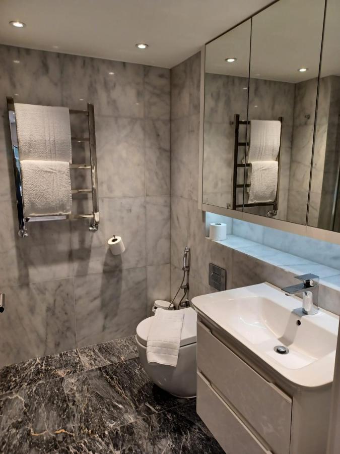 Buckingham Palace Residences By Aeria Apartments Londen Buitenkant foto