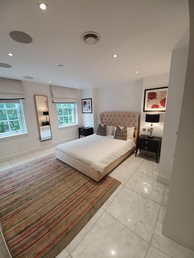 Buckingham Palace Residences By Aeria Apartments Londen Buitenkant foto